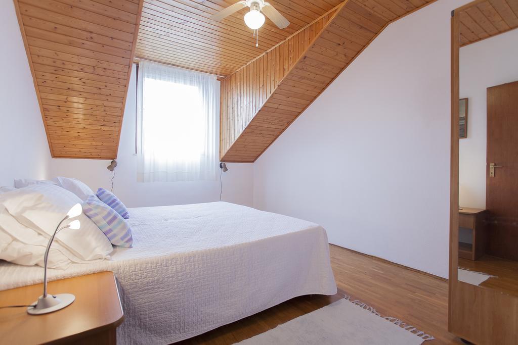 Apartments Matijasevic กอร์จูลา ภายนอก รูปภาพ