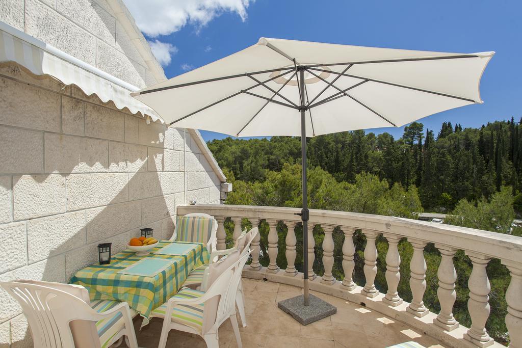 Apartments Matijasevic กอร์จูลา ภายนอก รูปภาพ