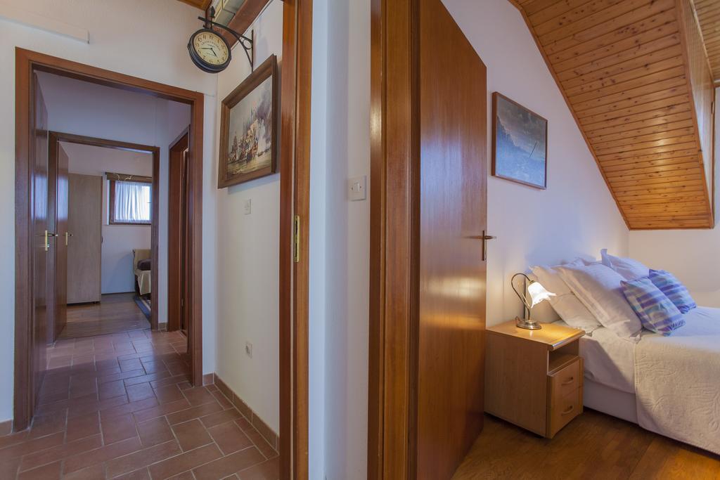 Apartments Matijasevic กอร์จูลา ภายนอก รูปภาพ