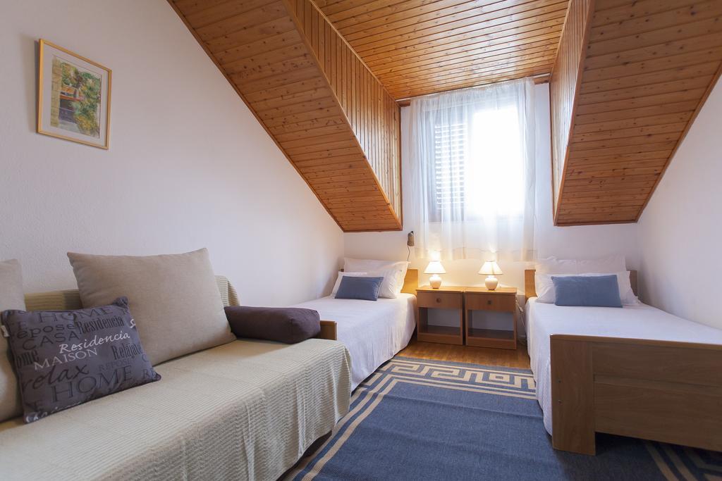Apartments Matijasevic กอร์จูลา ภายนอก รูปภาพ